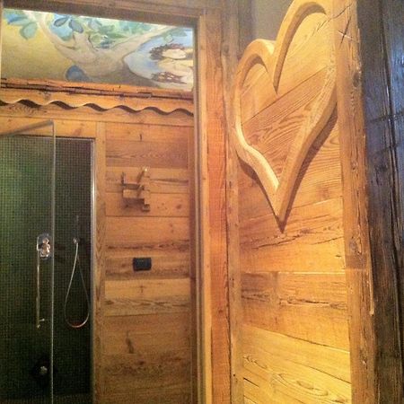 Bed and Breakfast Les Trompeurs Chez Odette Конье Номер фото
