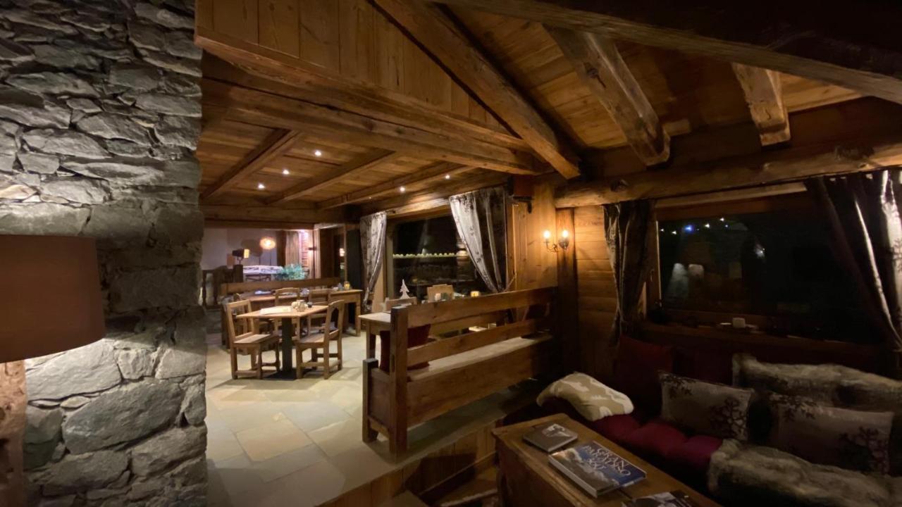 Bed and Breakfast Les Trompeurs Chez Odette Конье Экстерьер фото