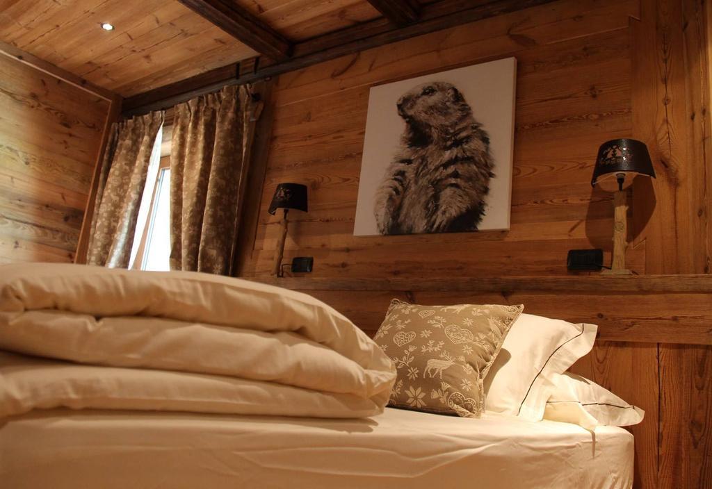Bed and Breakfast Les Trompeurs Chez Odette Конье Экстерьер фото
