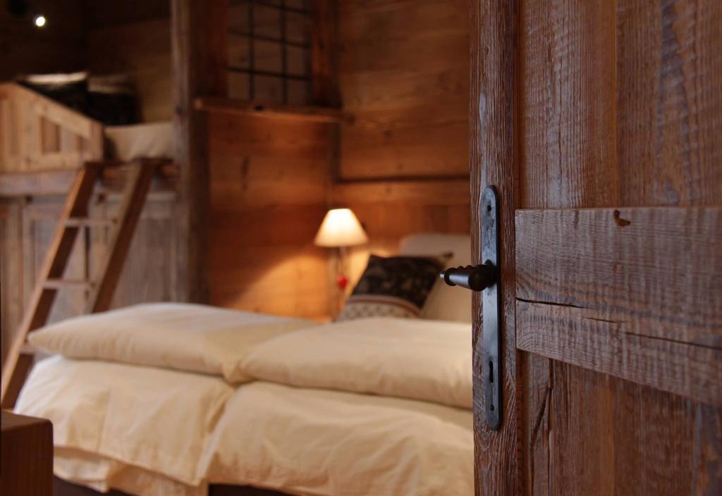 Bed and Breakfast Les Trompeurs Chez Odette Конье Номер фото