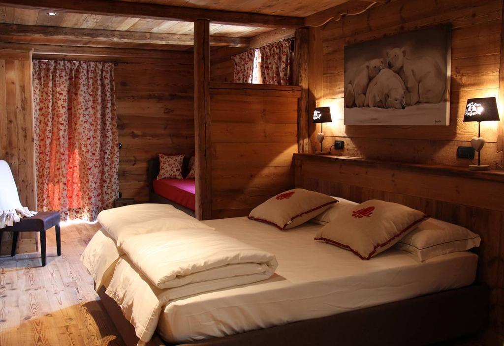 Bed and Breakfast Les Trompeurs Chez Odette Конье Номер фото